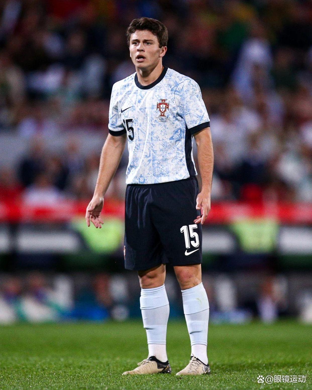 金年会-葡超集结日再迎强敌，里尔迎来里程碑，主帅态度——震撼外界，纪律约束更严格