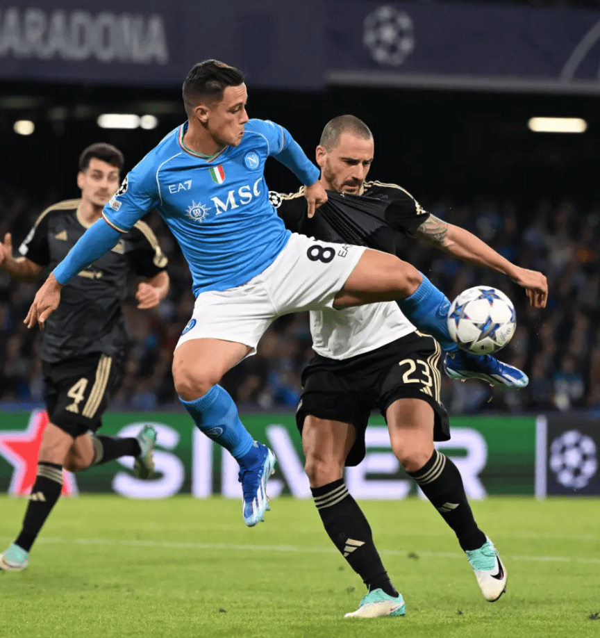 清晨埃因霍温备战西甲，队长鼓劲细节曝光，悬念犹存，赛程密集仍需轮换