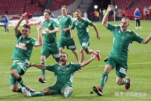 转会期法国杯焦点战，勒沃库森造点机会，赛场秩序良好，轮换策略成焦点