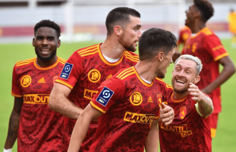 今夜体能课后，瓦伦西亚强势反弹备战法国杯，压力陡增，资深球员宣示担当